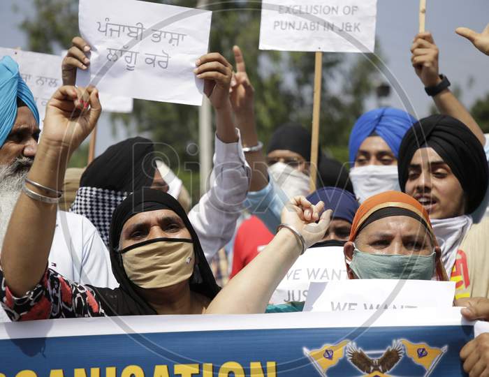 Sikh organisation protest demonstration in support of their demand for inclusion of Punjabi language in the list of official languages in Jammu on september 8,2020.