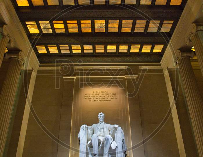 Abraham Lincoln at the Lincoln memorial