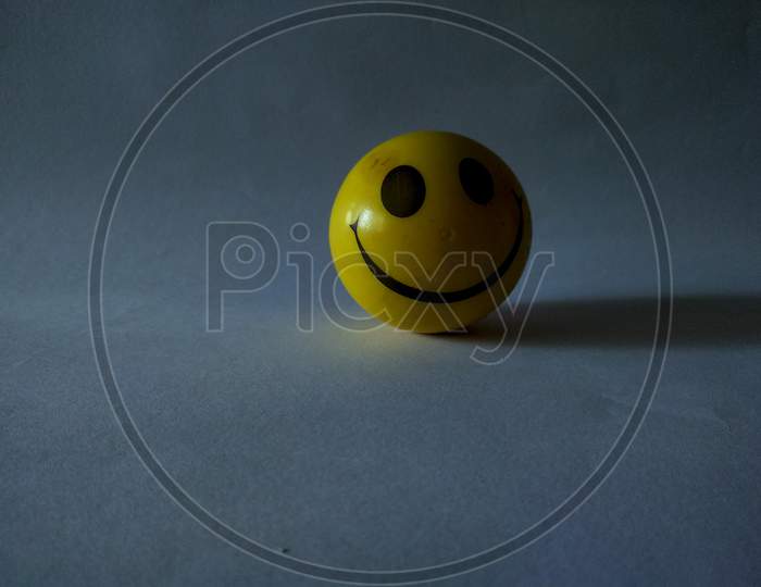 Smile Joker Ball Under Shadow Light