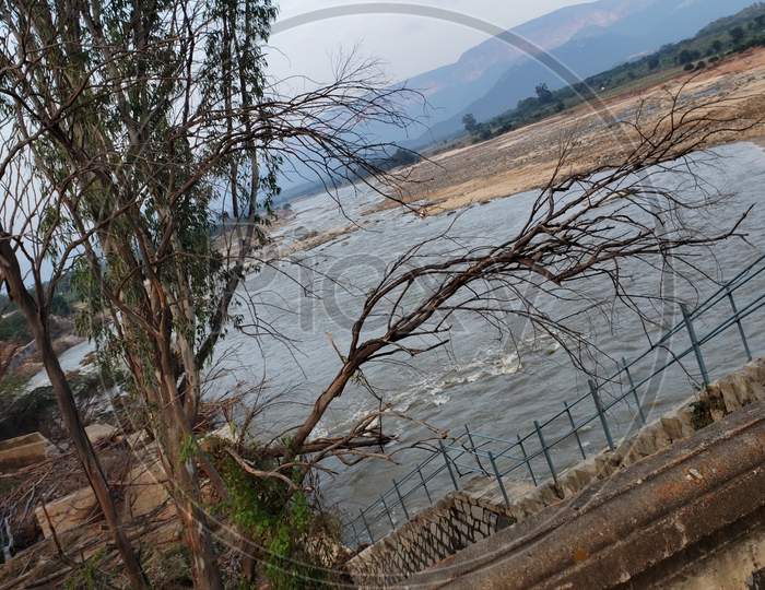 Pincha Dam Broken 2020