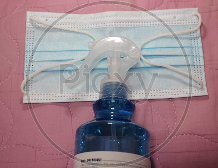 Blue Color Cloth Face Mask With Hand Sanitizer Bottle