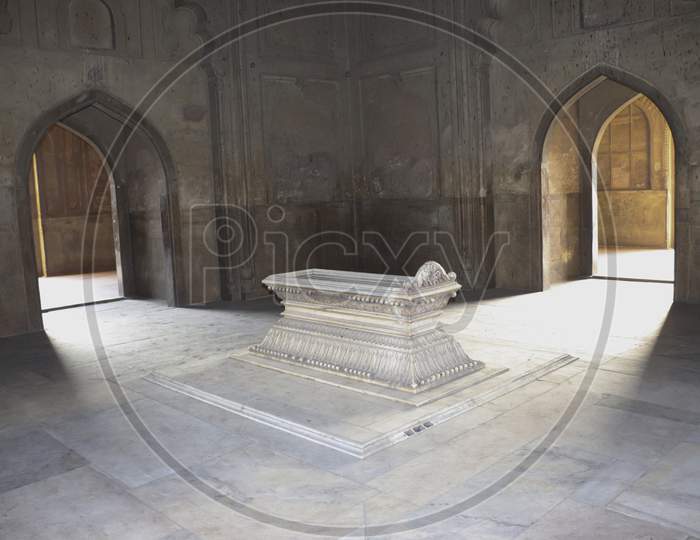 Delhi, India - January 10, 2021: Grave of Safdarjung at Safdarjung's Tomb, Mughal style mausoleum built in 1754, New Delhi, India