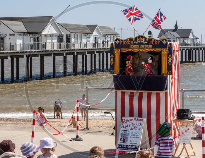 Southwold, Suffolk/Uk - June 2 : Punch And Judy Show In Southwold On June 2, 2010. Unidentified People And Children.