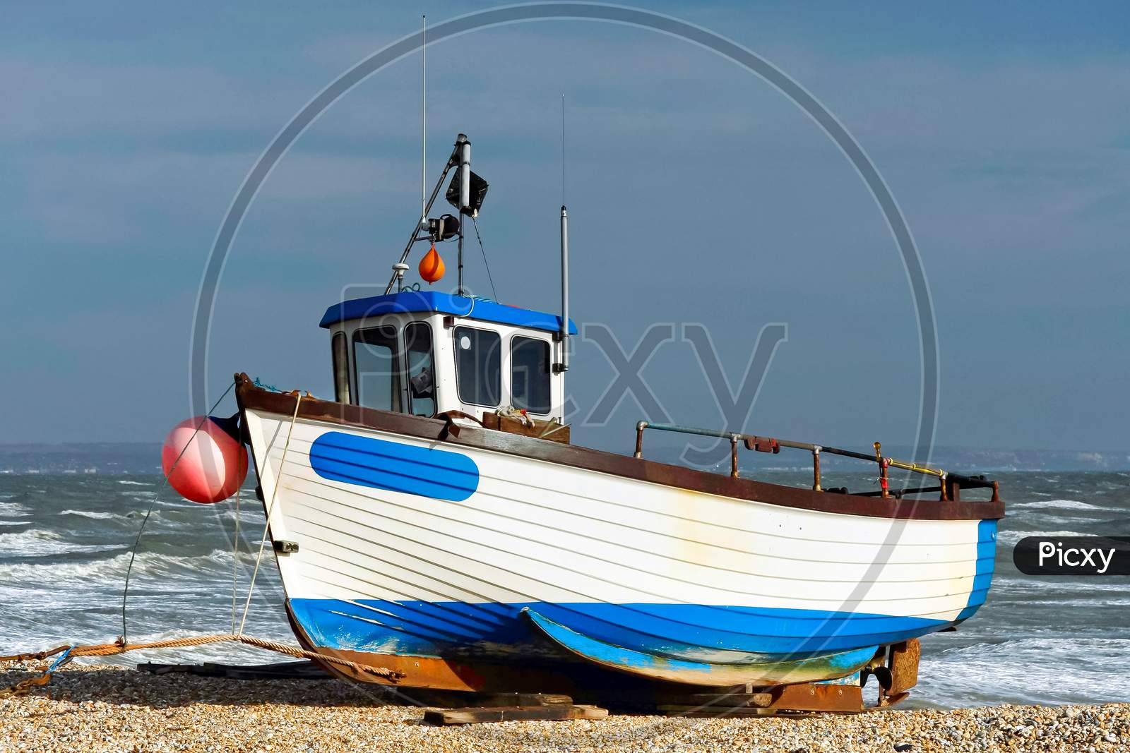 Dungeness, Kent/Uk - February 3 : Fishing Boat On Dungeness Beach In Kent On February 3, 2008