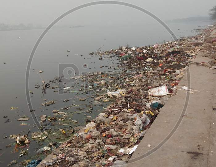 Bhalswa durty lake delhi india plastic bag Pollution