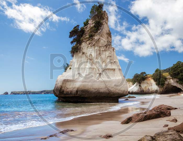 Unusual Rock Formation At Cathedral Cove Near Hahei In New Zealand