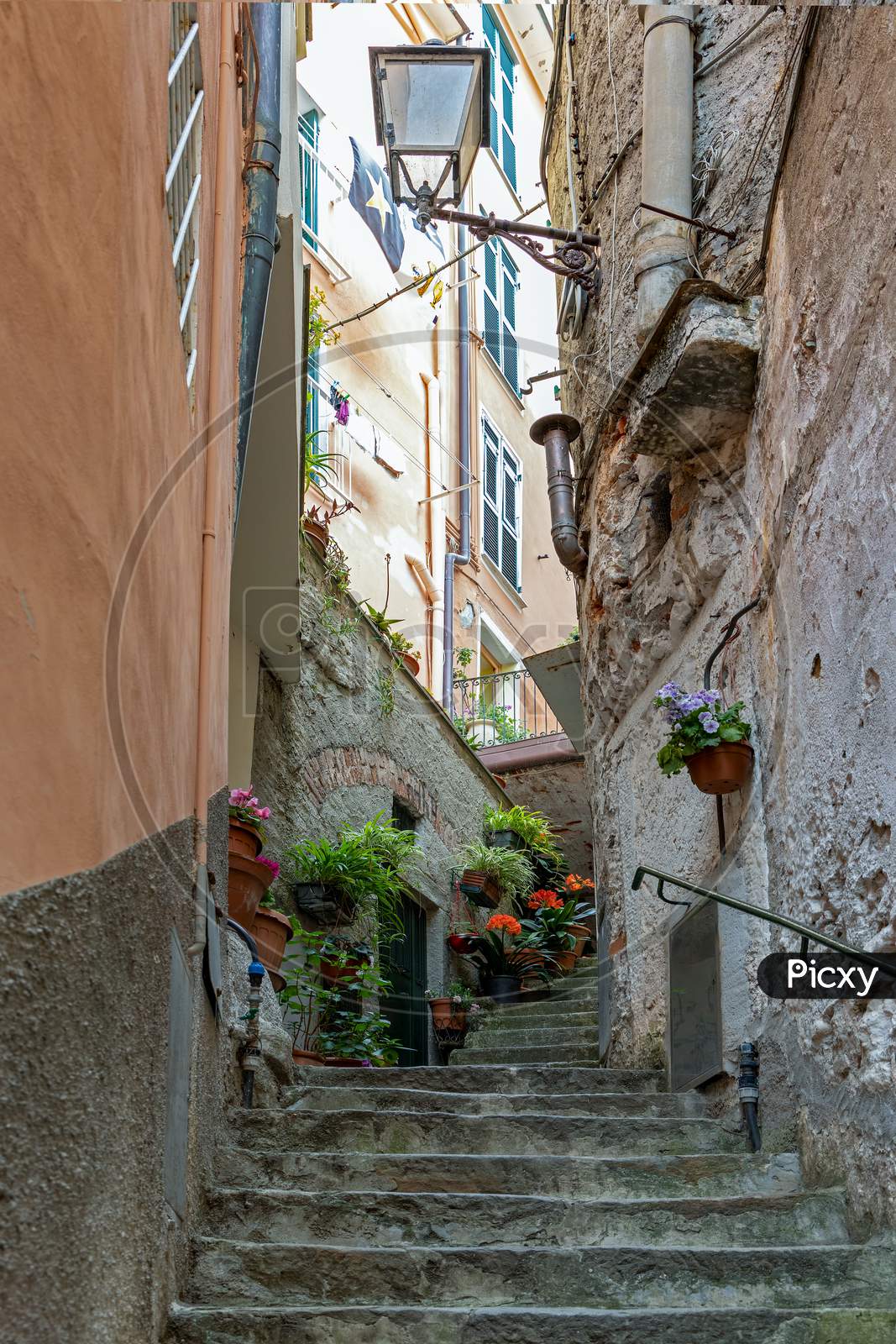 Riomaggiore, Liguria/Italy  - April 21 : Street Scene Of Riomaggiore Liguria Italy On April 21, 2019