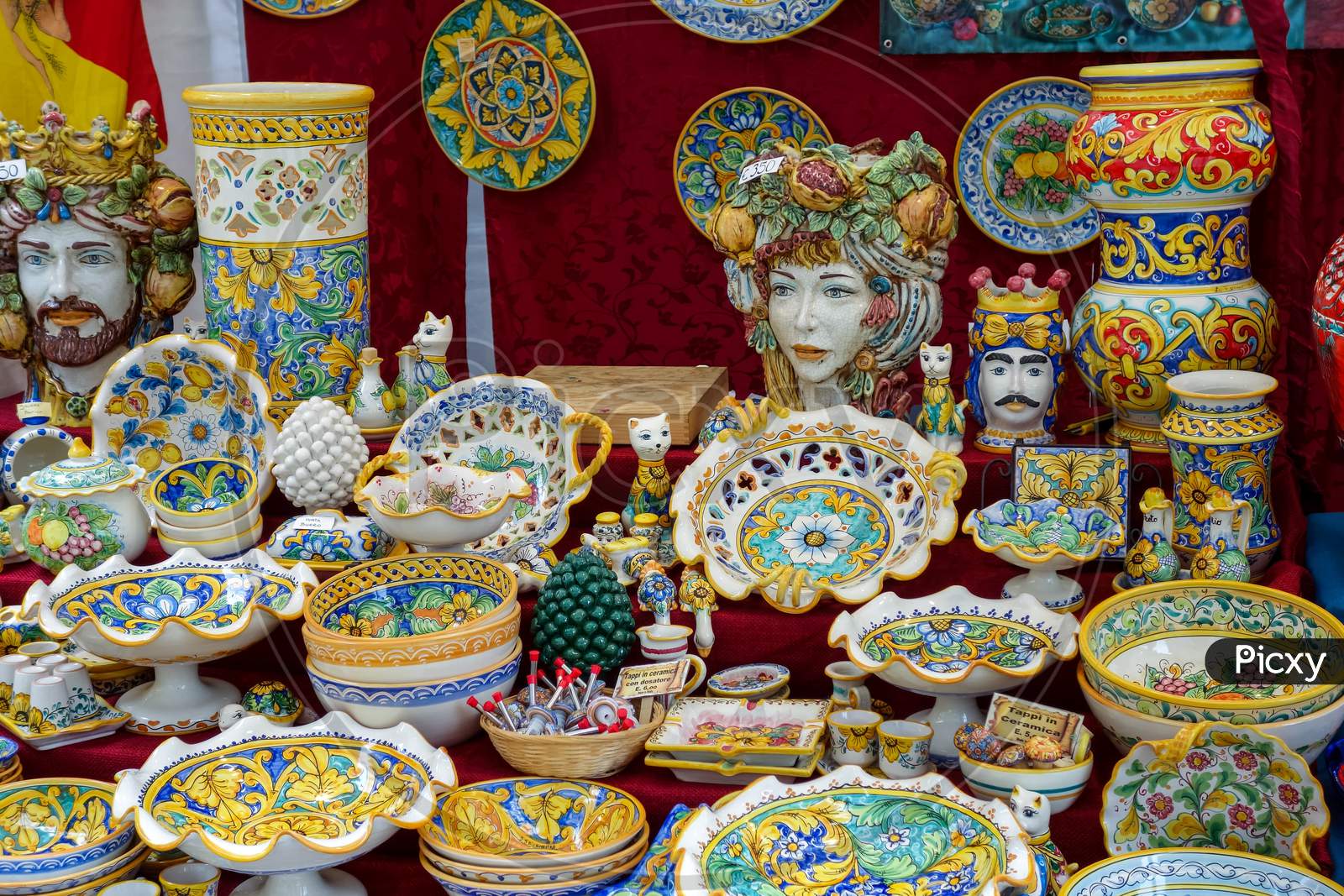 China For Sale On A Market Stall In Bergamo