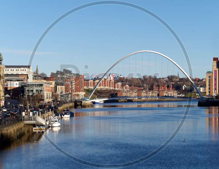 Gateshead, Tyne And Wear/Uk - January 20 : View Of The Millennium Bridge At Dusk In Gateshead, Tyne And Wear On January 20, 2018. Unidentified People