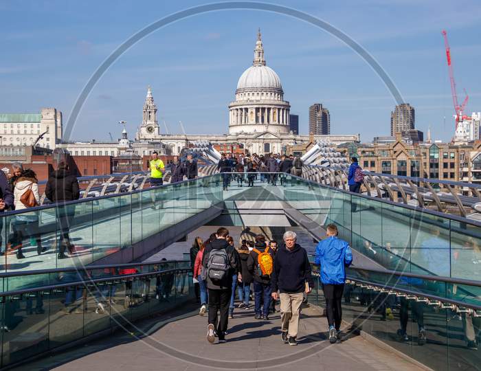 London/Uk - March 21 : View Of St Pauls Cathedral Across The Skyline Of London On March 21, 2018. Unidentified People.