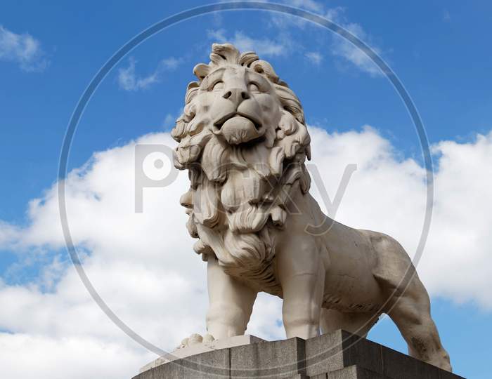 London/Uk - March 21 : The South Bank Lion On Westminster Bridge In London On March 21, 2018