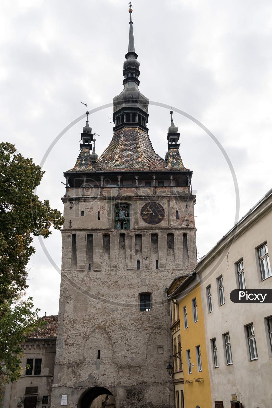 Sighisoara, Transylvania/Romania - September 17 : The Clock Tower Gateway To Sighisoara Transylvania Romania On September 17, 2018