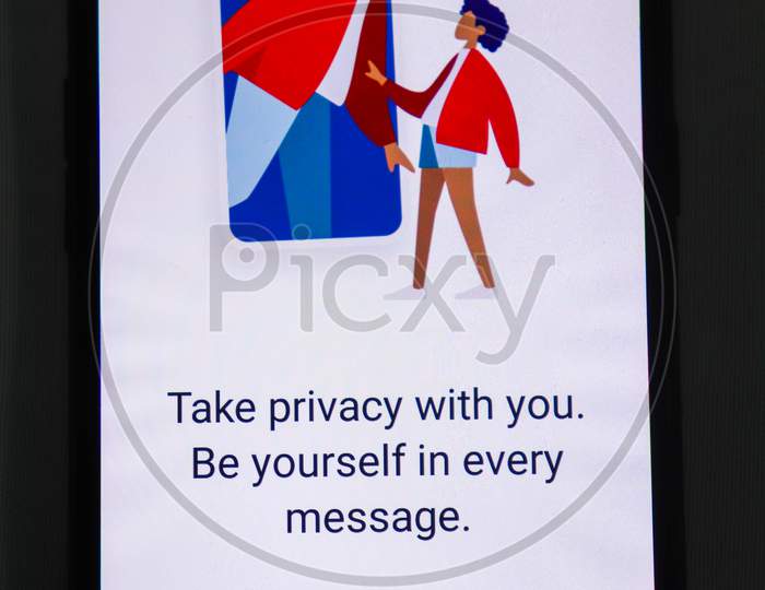 Signal app,take privacy with you,,mobile, play store,
