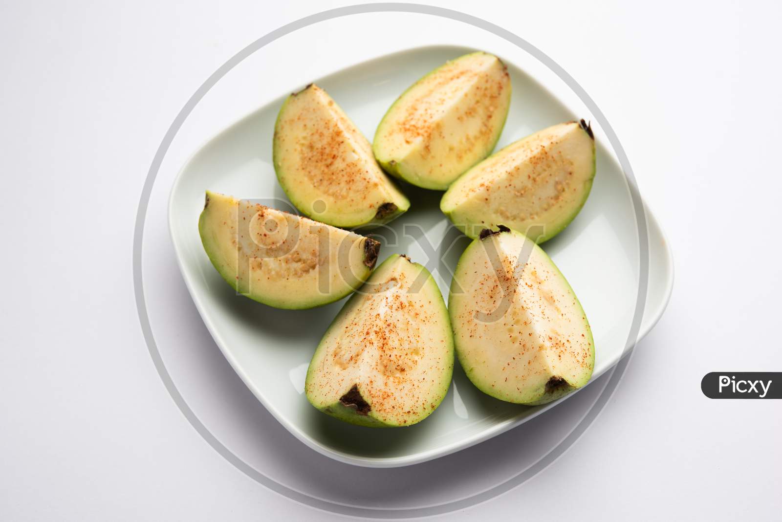 Guava Or Amrood With Salt And Chili Powder, Popular Seasonal Snacks From India