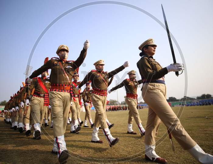 Home guard contingent during the full dress rehearsals for the Republic Day parade at Molana Azad Stadium in Jammu on Sunday.24 Jan,2021.