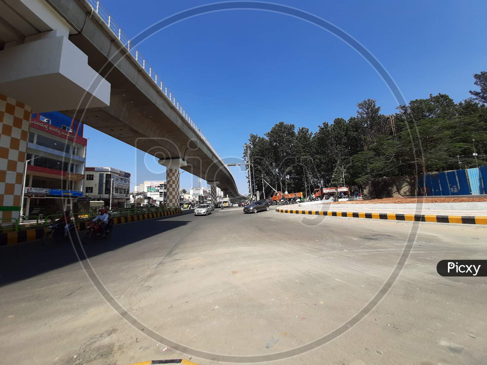 Image Of Closeup Of Beautiful View Of Green Line Namma Metro ...