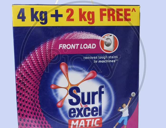 Image of Closeup Of Surf Excel Matic Front Load Detergent Powder 6Kg ...