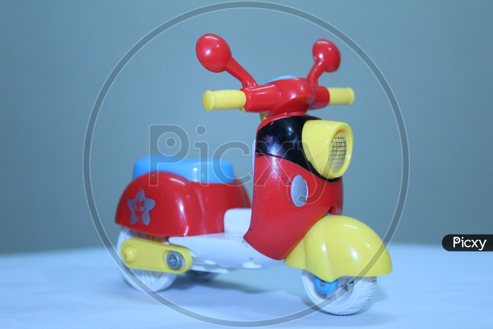 Little scooter toy