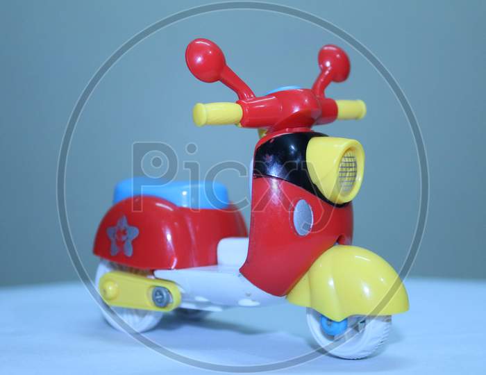 Little scooter toy