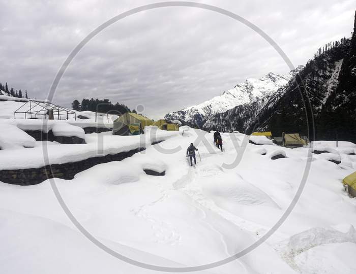 Khir Ganga Point Track in Winter with Snow Himachal