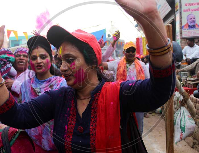 Mathura, Uttar Pradesh/ India- January 6 2020: Women Chanting Songs And Walking In A Happy Mood Celebrating Holi In Mathura.
