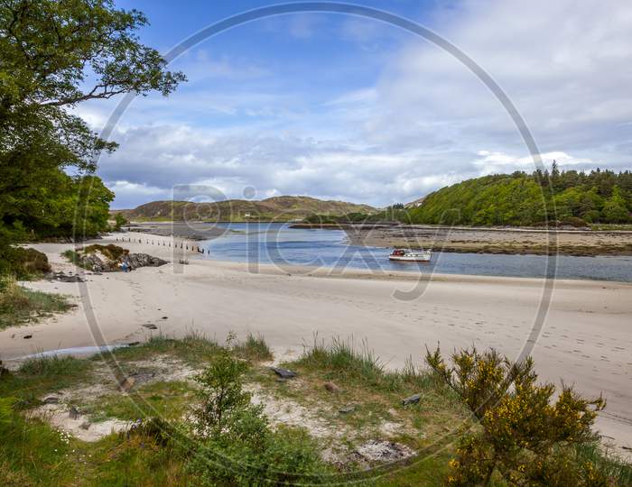 Morar Estuary, Scottish Highlands/Uk - May 19 : Taking A Break From The Boat In The Estuary Of Morar Bay In The West H.Ighlands Of Scotland On May 19, 2011. Unidentified People