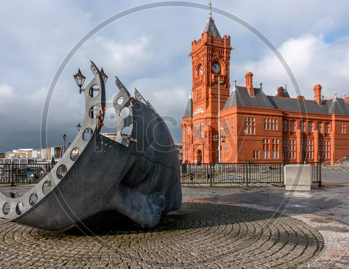 Merchant Seafarers' War Memorial In Cardiff Bay