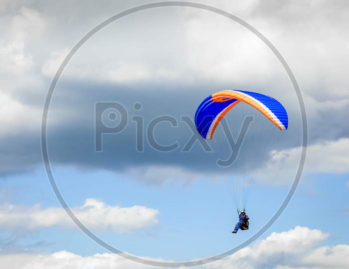 Paragliding At Devil'S Dyke