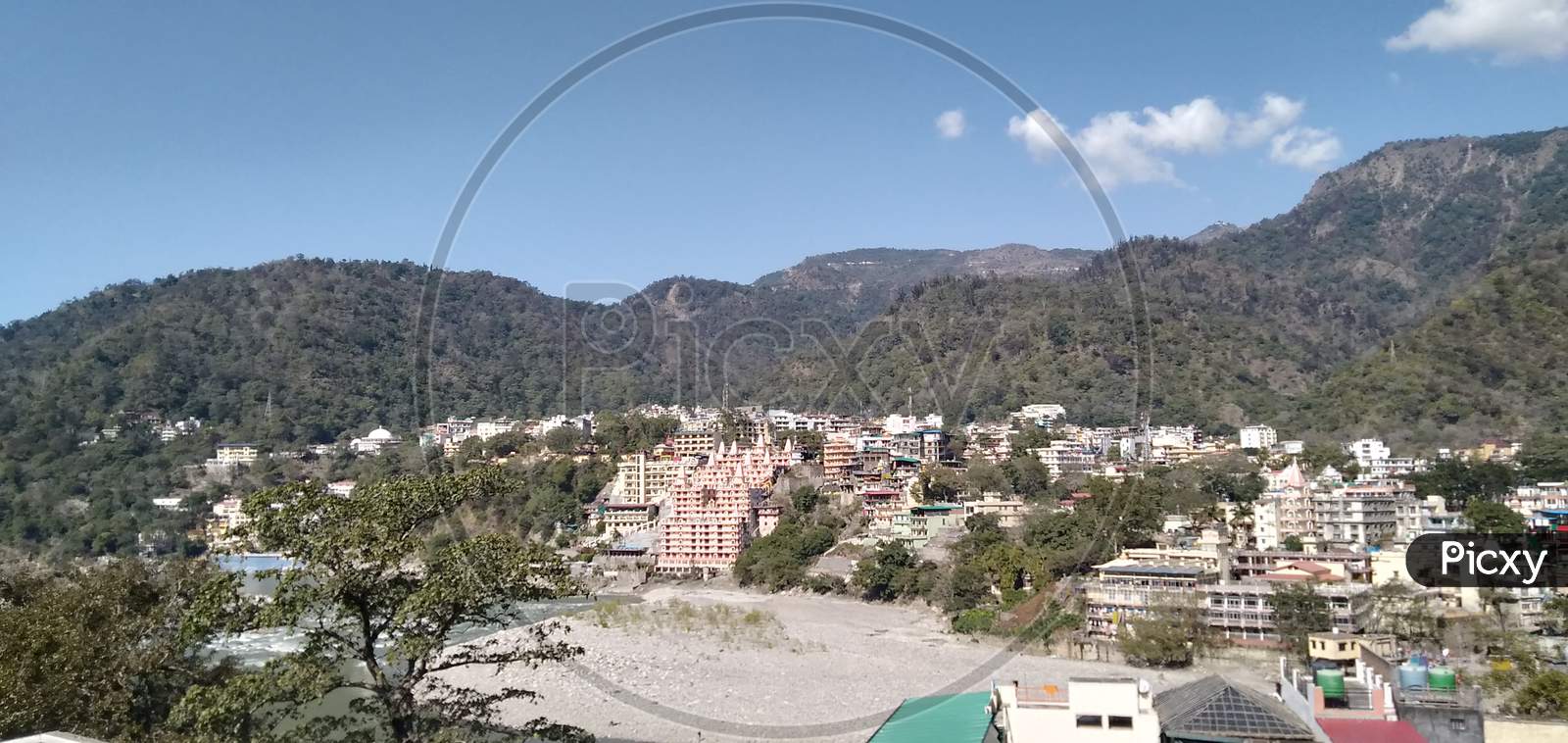 Image of Beautiful view of Rishikesh city dehradun india-YC533901-Picxy