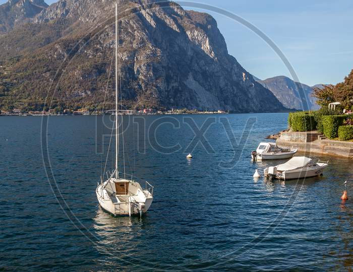 Lecco, Italy/Europe - October 29 : View Of Boats On Lake Como At Lecco On The Southern Shore Of Lake Como In Italy On October 29, 2010