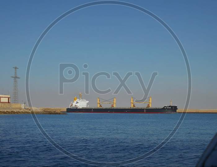 Ship exits Suez Canal