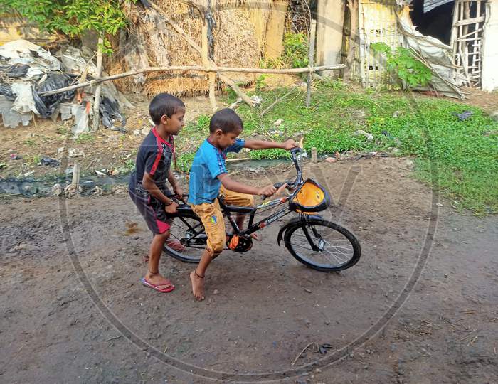 Learning bicycle children