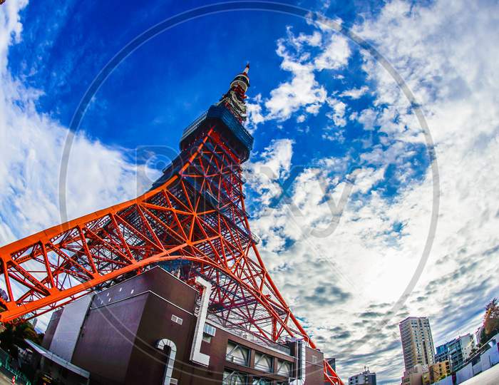 Blue Sky And Tokyo Tower (Fisheye Lens Shooting)