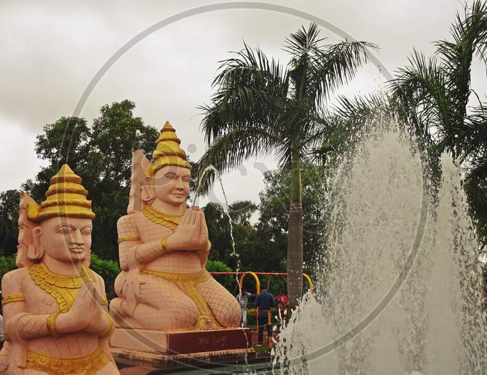 buddhist sculpture at global vibasna mumbai