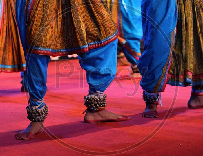 View Of Indian Women Perform Traditional Bharatanatyam Dance