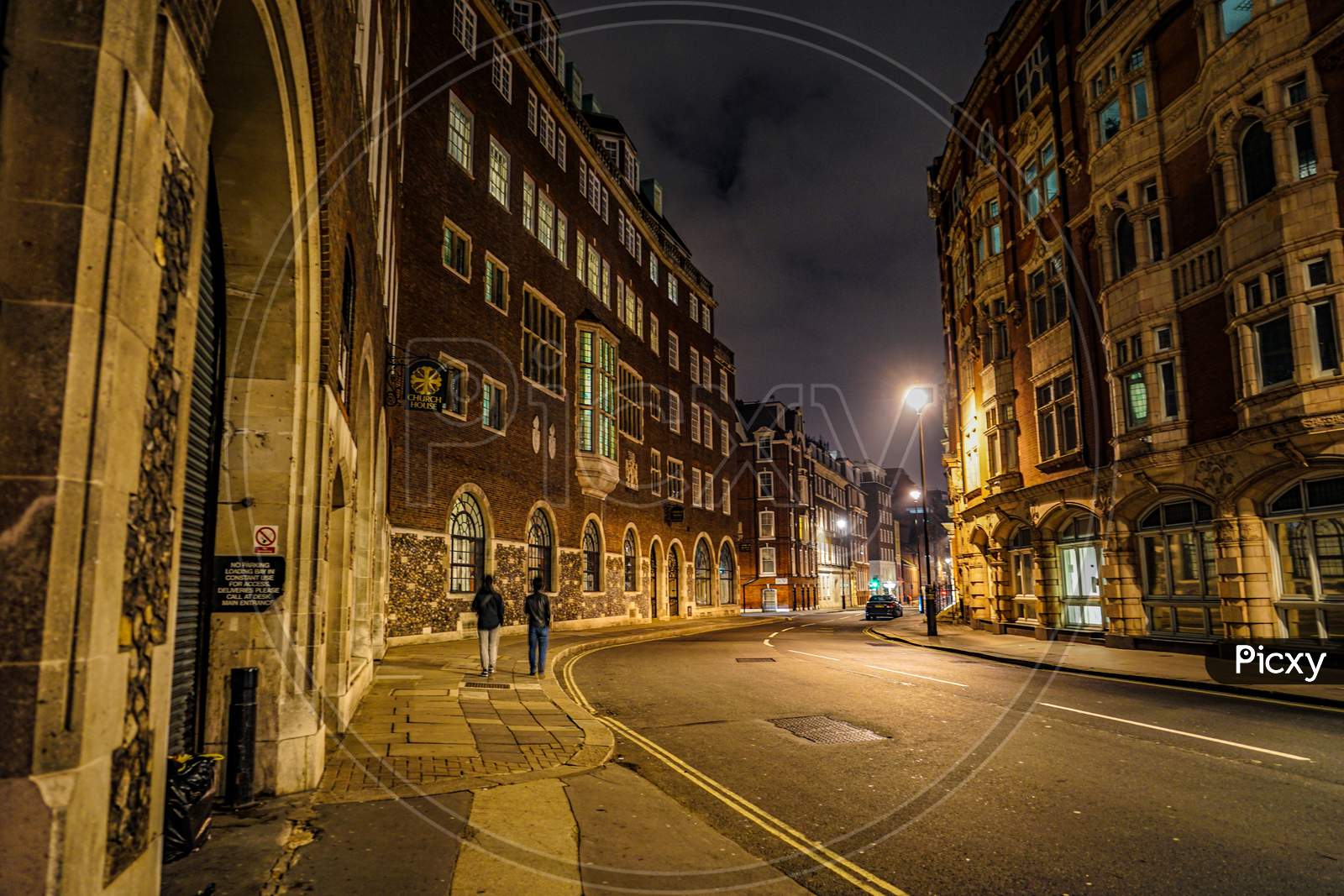 Night View Of The Residential Area Of ​​London, England