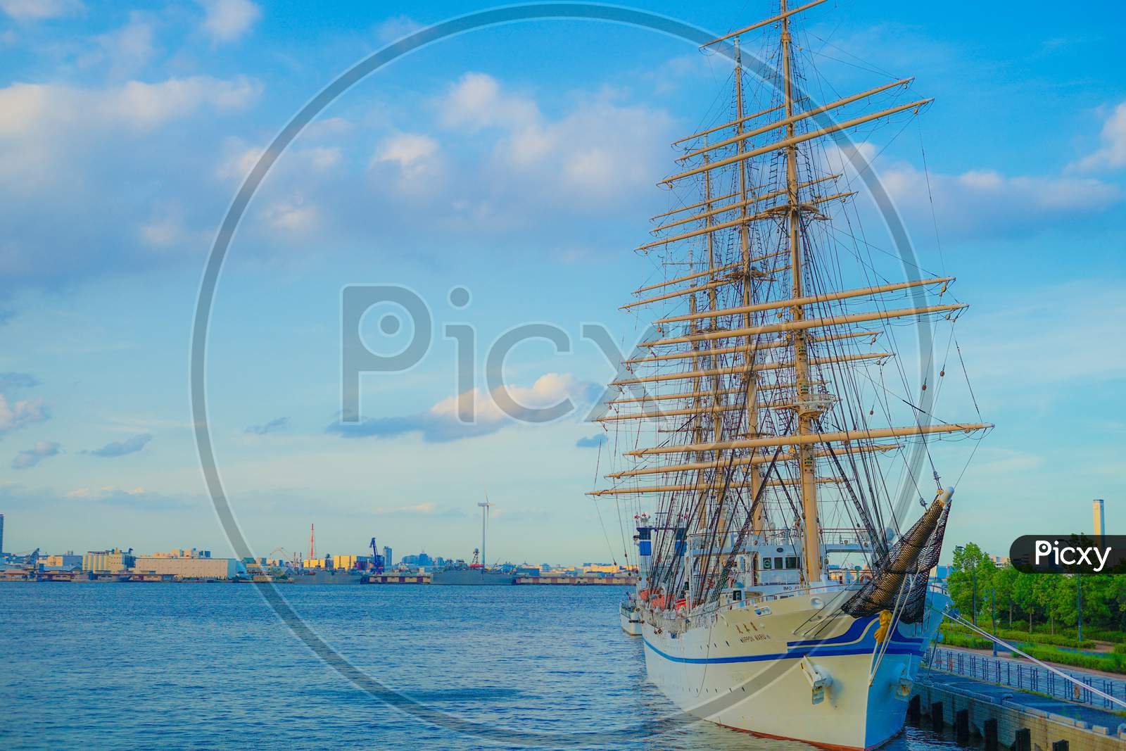 Image of Sailboat Japan Maru And The Blue Sky-TN450941-Picxy