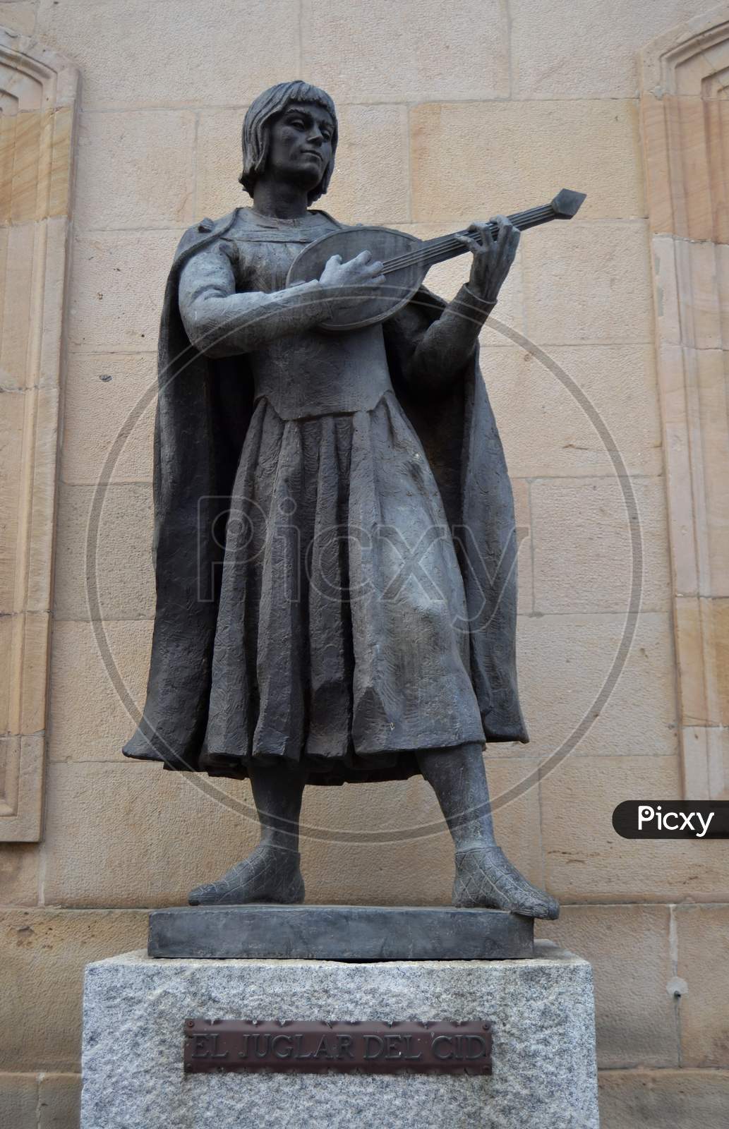 Statue In Homage To The "Minstrel Of Cid"