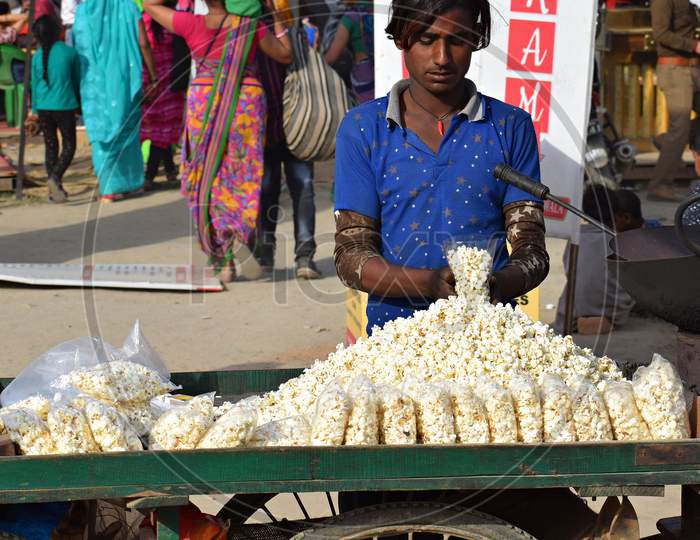 India Pop corn selling Vendor