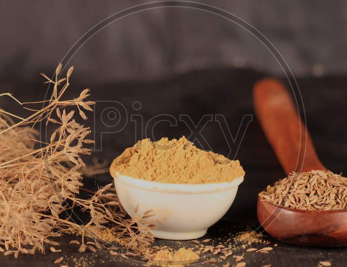 Carvi Seeds Up View,Cumin-Powdered Cumin Spice With Seeds On Black Background,Cumin Seeds And Cumin Ground,Hd Footage Clip
