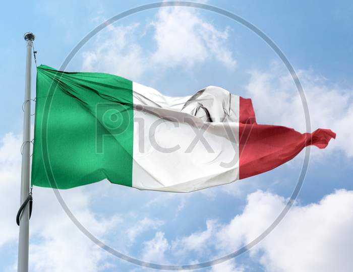 Italy Flag - Realistic Waving Fabric Flag