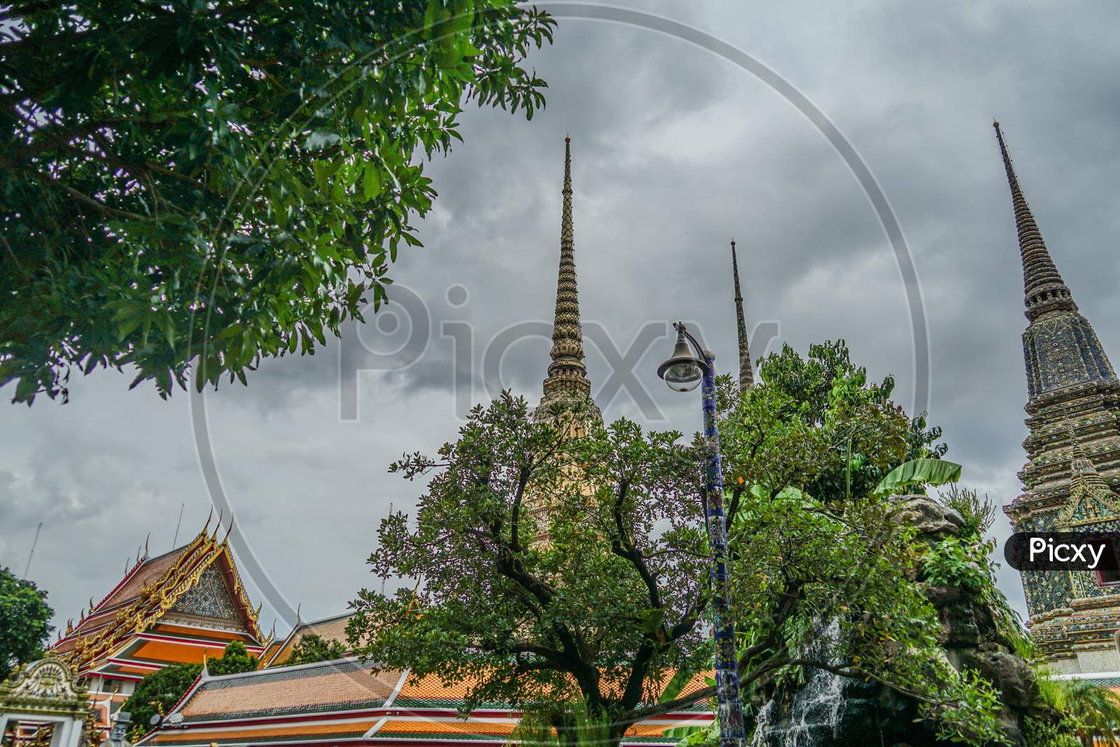 Religious Facilities Of Wat Po (Temple)