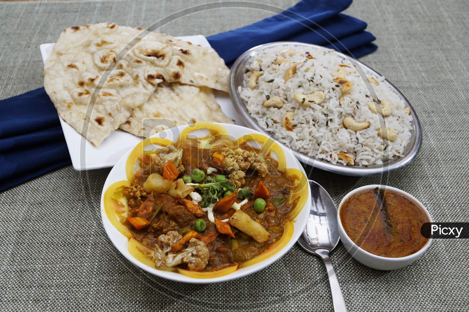 Mix Vegetable Curry, Vegetable Pulao, Butter Naan