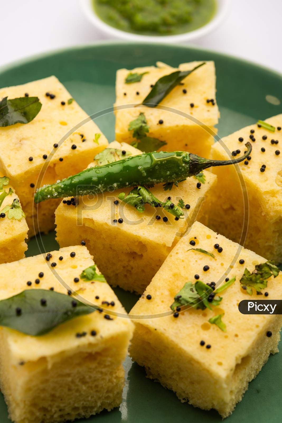 Electric Cooker Dhokla Recipe | Gujarati Dish - Geek Robocook