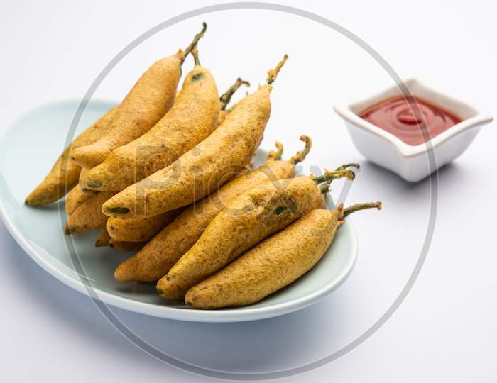 Stuffed Chilli Pakora Or Mirchi Pakoda Or Mirchi Vada, An Extremely Delicious And Mouth Watering Snack Of Pakistani & Indian People