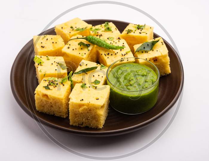 Gujarati Khaman Dhokla Made Using Chana Dal, Served With Green Chutney, Selective Focus