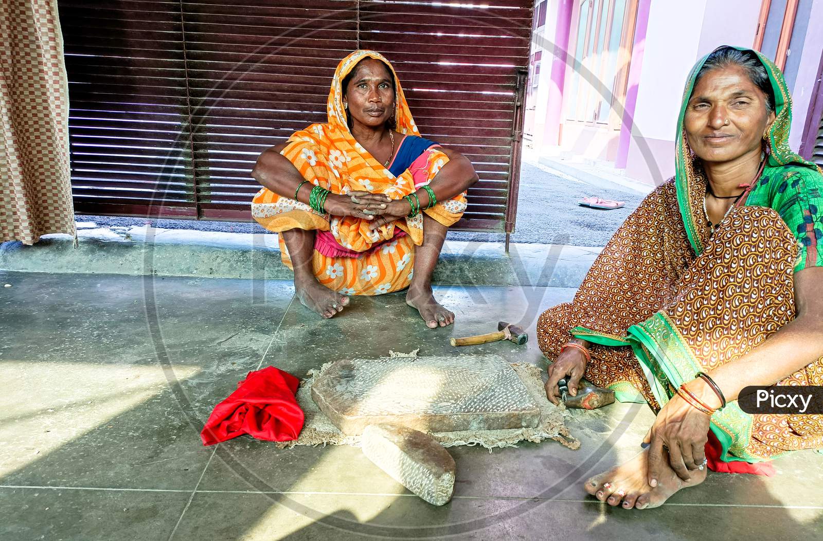 Rural Woman Repair Traditional Spices Maker Sil Batta