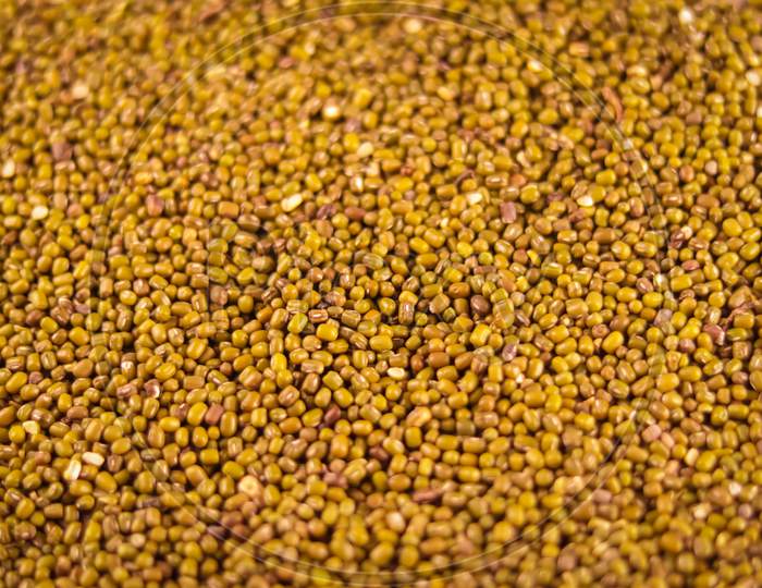 Green And Yellow Moong Mung Dal Lentil Pulse Bean On Black Background, Yellow Mung Dal And Green Moong Bean,Green Mung Beans Pile As Food Background,Healthy Lifestyle Concept, High Quality Moong Bean