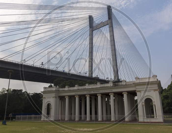 The Iconic Ancient Colonial Architecture With Vidyasagar Bridge Famous Land Mark Of Kolkata, India.