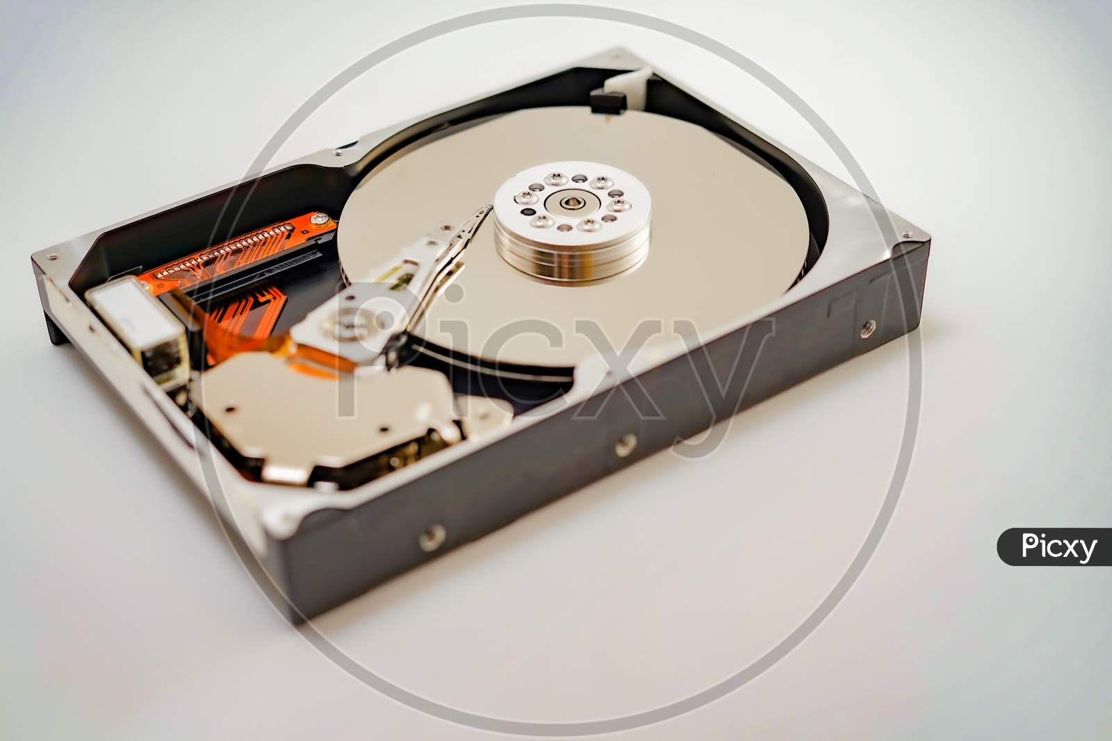 Image Of The Decomposed Hard Disk Drive